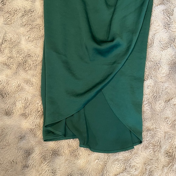 Express Green Satin Midi Dress - Picture 3 of 6